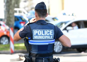 Vénissieux : un collégien violemment agressé par un groupe d’adolescents dans un parc