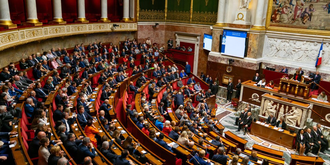 Crise politique : combien coûteraient de nouvelles élections législatives ?