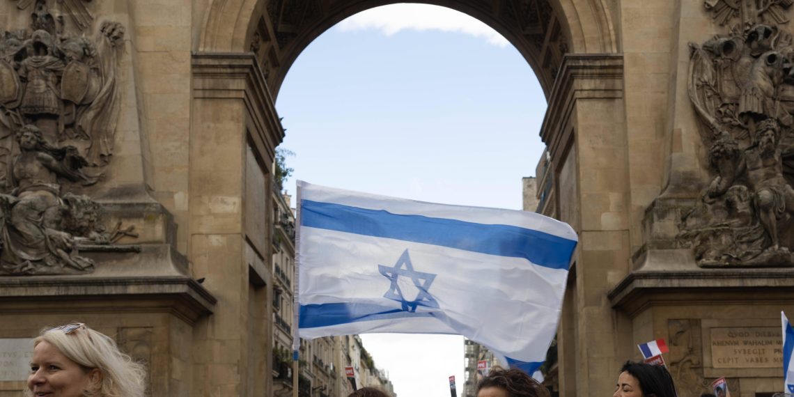 Attaques terroristes du 7-Octobre : «Les victimes et otages français ont été invisibilisés»