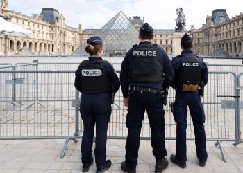 Cambriolage du Louvre : les failles de la sécurité privée révélées au grand jour