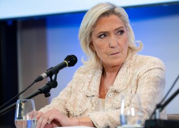 «Moraline sur l’immigration», «contre-vérités sur l’UE» : Marine Le Pen répond aux critiques du prix Nobel d’économie