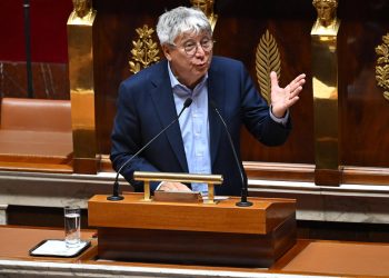«On pourrait embaucher 167 000 fonctionnaires à la place» : l’Insoumis Éric Coquerel propose de supprimer le crédit d’impôt pour l’emploi à domicile