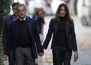 «Oh Sarko, réveille-toi» : l’ex-président harcelé par des détenus en pleine nuit