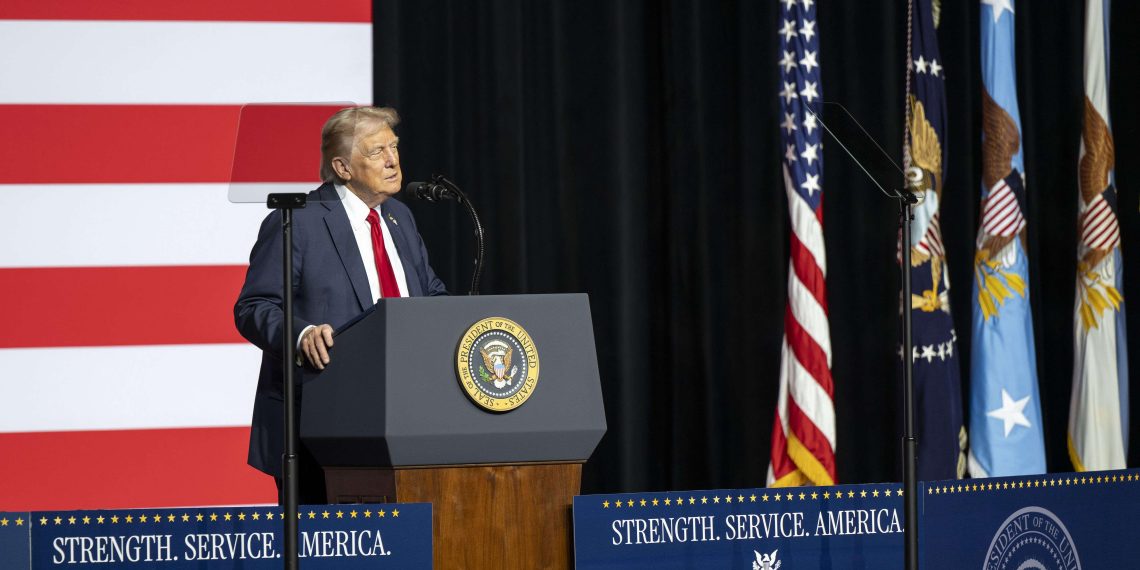 Déploiements urbains, purges et remontrances : Donald Trump bouscule son outil militaire