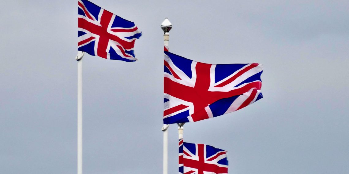 Royaume-Uni : des milliards d’euros «gaspillés» pour héberger des migrants dans des hôtels