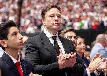 Contre le «wokisme» de Wikipédia, Elon Musk s’apprête à lancer Grokipedia