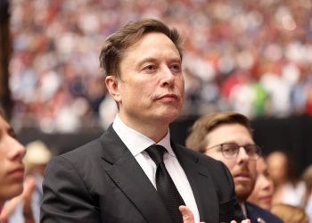 Grokipedia : Elon Musk lance son encyclopédie générée par IA pour terrasser Wikipédia