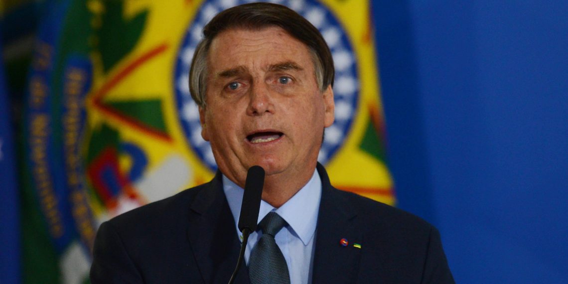 De droite et à abattre – Jair Bolsonaro, le miraculé propulsé à la tête du Brésil