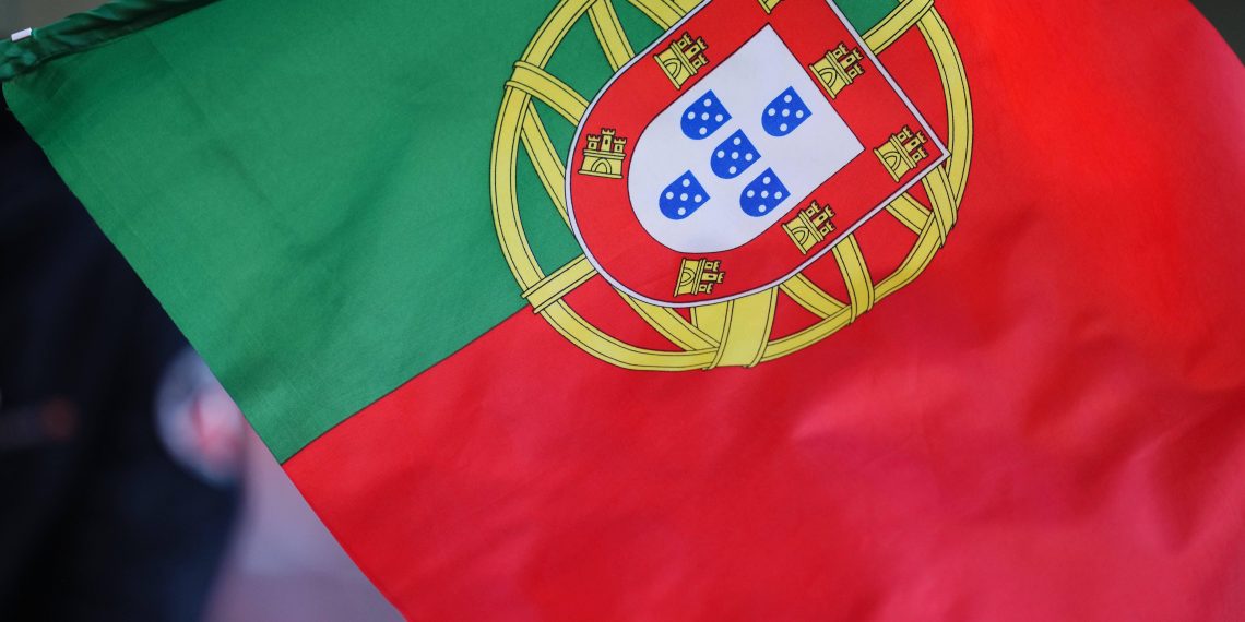 Portugal : le gouvernement s’allie à la droite anti-immigration pour durcir la naturalisation des étrangers