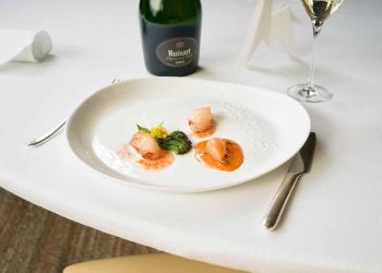 La Table Ruinart x Cheval Blanc Paris : un restaurant éphémère très pétillant