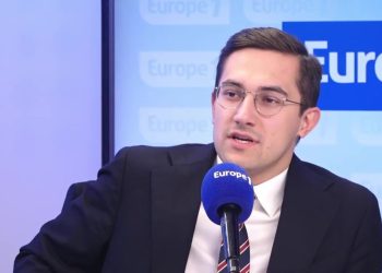 « On n’a absolument pas besoin de ces débats » : Jules Torres critique la proposition d’un syndicat de rebaptiser les vacances de Noël et de la Toussaint