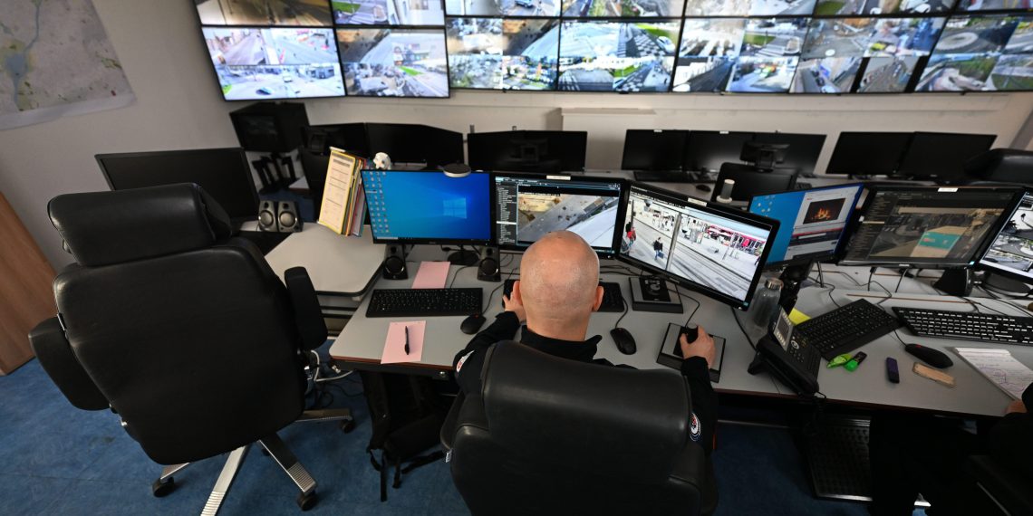 Vidéoprotection : les maires plébiscitent l’IA avant les municipales de 2026