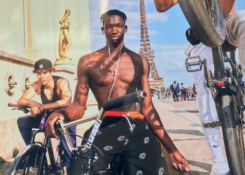 Culture rap et codes banlieusards : une vision particulière des «Jeunes Parisiens» exposée rue de Rivoli