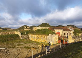 «Faire rayonner la région» : en Haute-Marne, la jeunesse aide à la réhabilitation d’un fort militaire