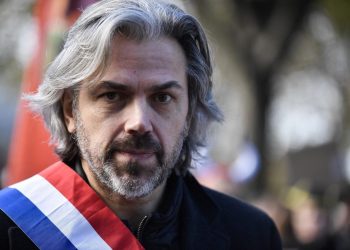 «Porte-voix du gouvernement» et «entre-soi» : Aymeric Caron s’insurge contre la dérive de l’audiovisuel public