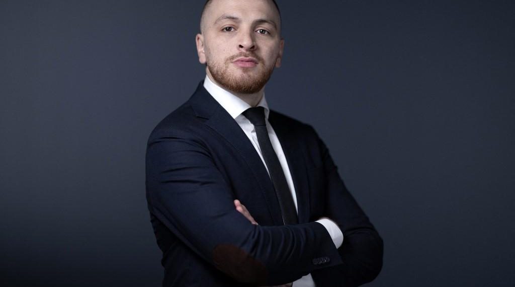 Municipales 2026 : l’eurodéputé RN Matthieu Valet annonce sa candidature à Lille