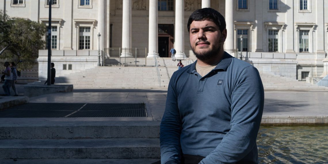 «Levons-nous ensemble contre les narcos» : après l’assassinat de son frère, Amine Kessaci veut poursuivre le combat contre les trafiquants