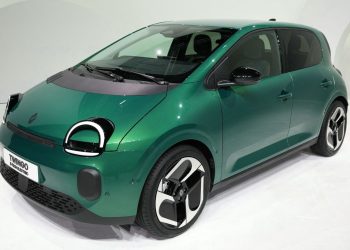 Renault : le constructeur français lance sa nouvelle Twingo, une version 100% électrique