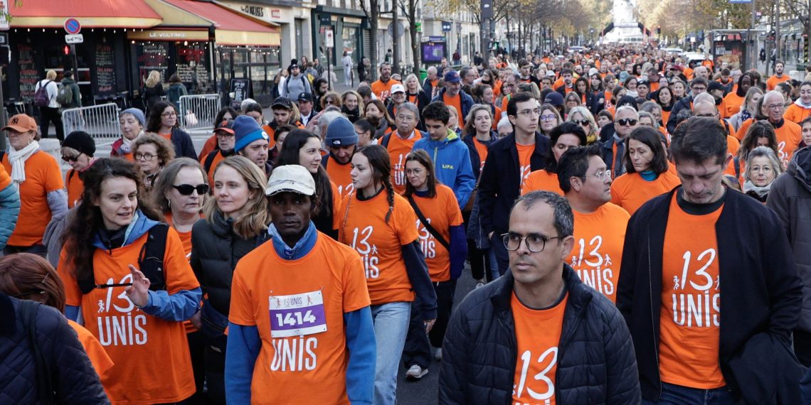 Commémorations des attentats du 13-Novembre : 3.000 personnes ont couru ou marché à Paris pour ne pas oublier «toutes les victimes mortes sans raison»