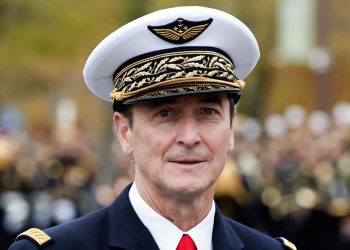 Menace russe : le chef d’État-major des armées demande aux maires de préparer la population aux futurs conflits