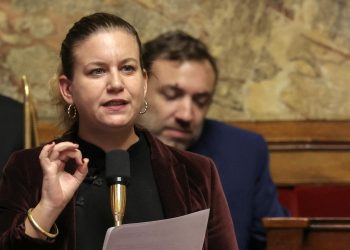 Suspension de la réforme des retraites : de quoi les Insoumis ont-ils peur ?