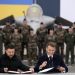 Guerre en Ukraine : Macron et Zelensky signent une lettre d’intention pour l’achat futur par Kiev de jusqu’à 100 Rafale