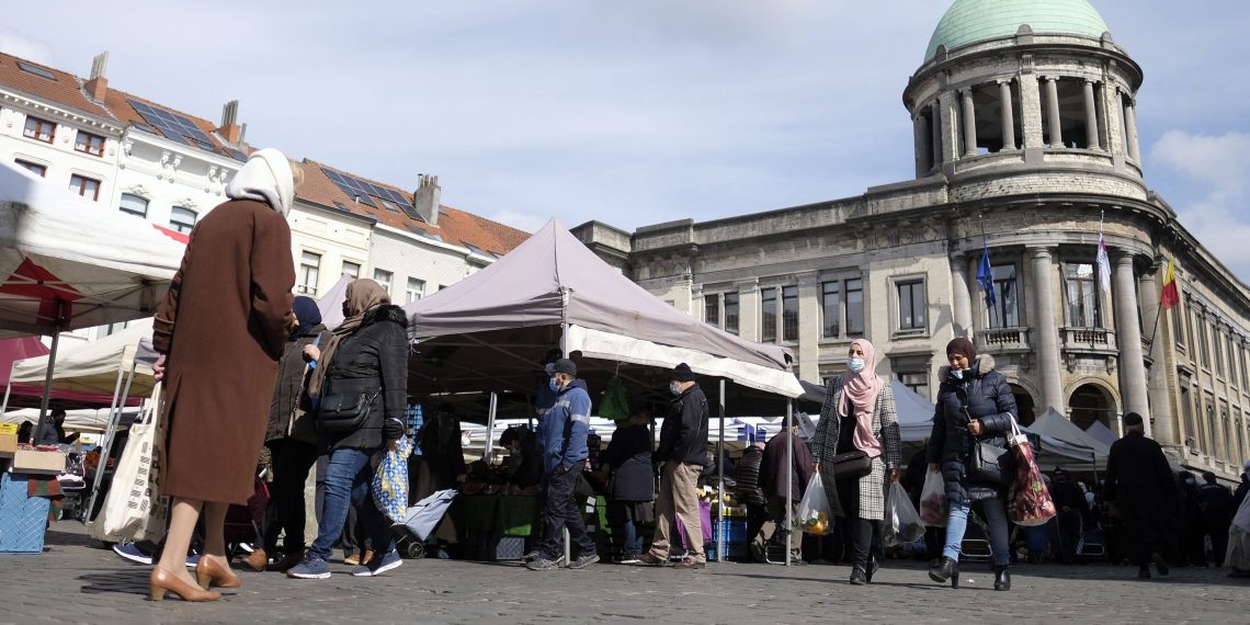 13-Novembre : dix ans après les attentats de Paris, la ville belge de Molenbeek toujours autant gangrénée par l’islamisme radical