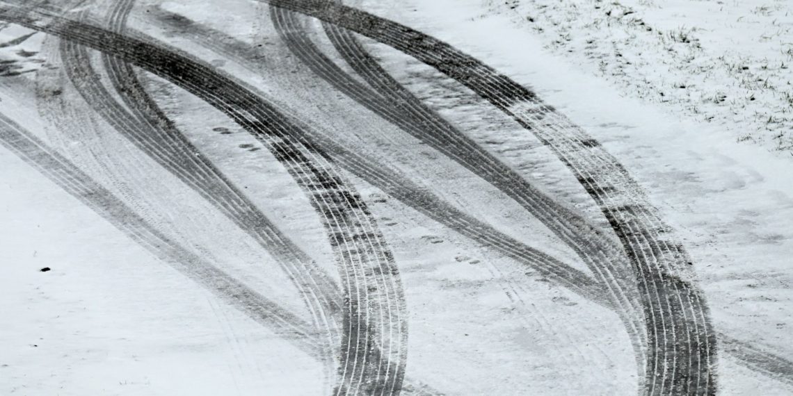 Routes de montagne : obligation de s’équiper avec des pneus-neige, les garages alsaciens pris d’assaut