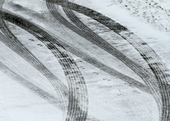 Routes de montagne : obligation de s’équiper avec des pneus-neige, les garages alsaciens pris d’assaut