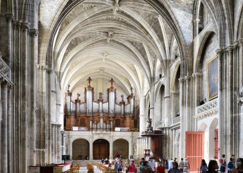 Apologie du terrorisme : trois adolescents se filment en criant «Allah Akbar» dans la cathédrale de Bordeaux