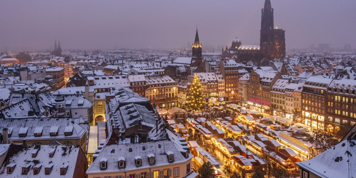 «1.000 personnes mobilisées chaque jour» : dispositif de sécurité XXL pour le marché de Noël de Strasbourg