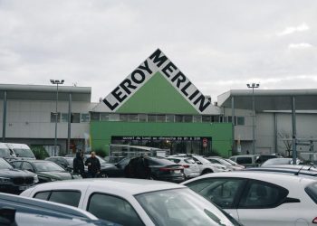 Leroy Merlin : la droite s’indigne contre la censure de Frontières orchestré par les Sleeping Giants