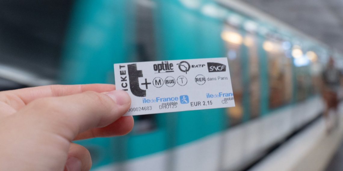 Fin des tickets en carton de métro : quelles alternatives pour les transports franciliens ?