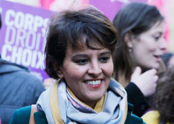 Immigration : la gauche caviar veut régulariser 250 000 clandestins