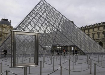 Cambriolage au Louvre : deux des mis en examen avaient été condamnés dans une affaire similaire