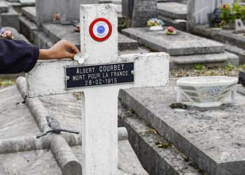 11 novembre : «La destruction des tombes des Morts pour la France est une faute mémorielle»