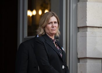 Polémique Sandrine Rousseau : quand Braun-Pivet appelait les élus de gauche à «ne pas hurler» à l’Assemblée