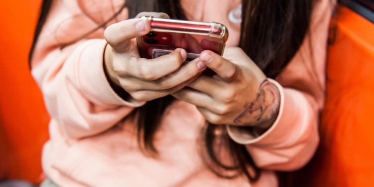 Solidarité en ligne, démocratisation de l’information… Comment le 13-Novembre a marqué un tournant dans le rapport aux réseaux sociaux