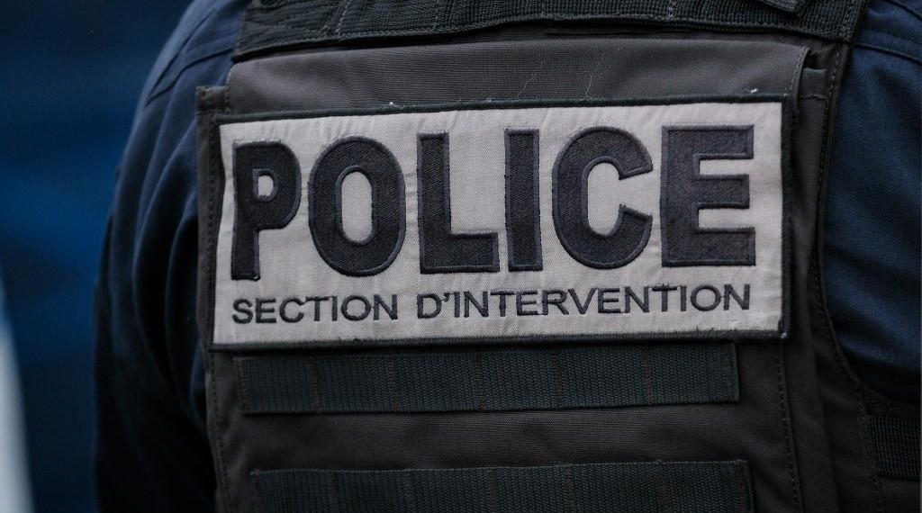 Manche : un homme sous OQTF accusé d’avoir saccagé une dizaine de véhicules