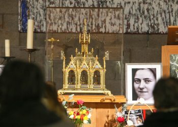 Congrès Mission : les reliques de Sainte-Thérèse seront exposées pour l’événement, Europe 1 a pu suivre le convoi