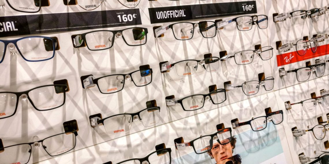 Semaine de la myopie : pourquoi paie-t-on nos lunettes si cher ?