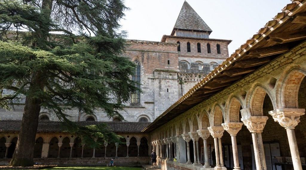 Moissac : un homme s’introduit dans une abbaye et menace une religieuse