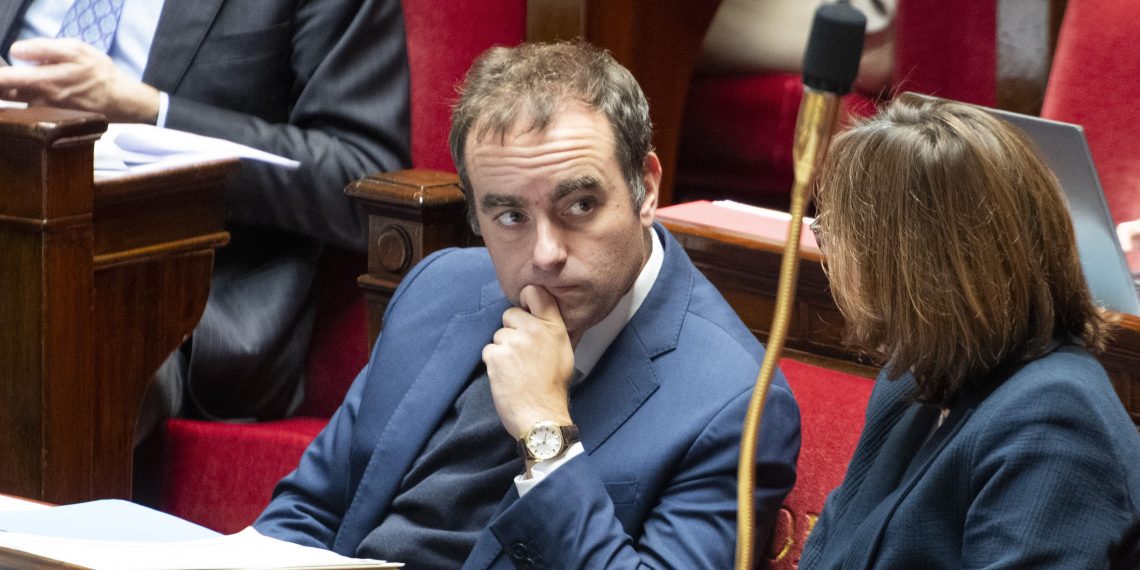 Budget 2026 : la fragile tactique de la montre de Sébastien Lecornu