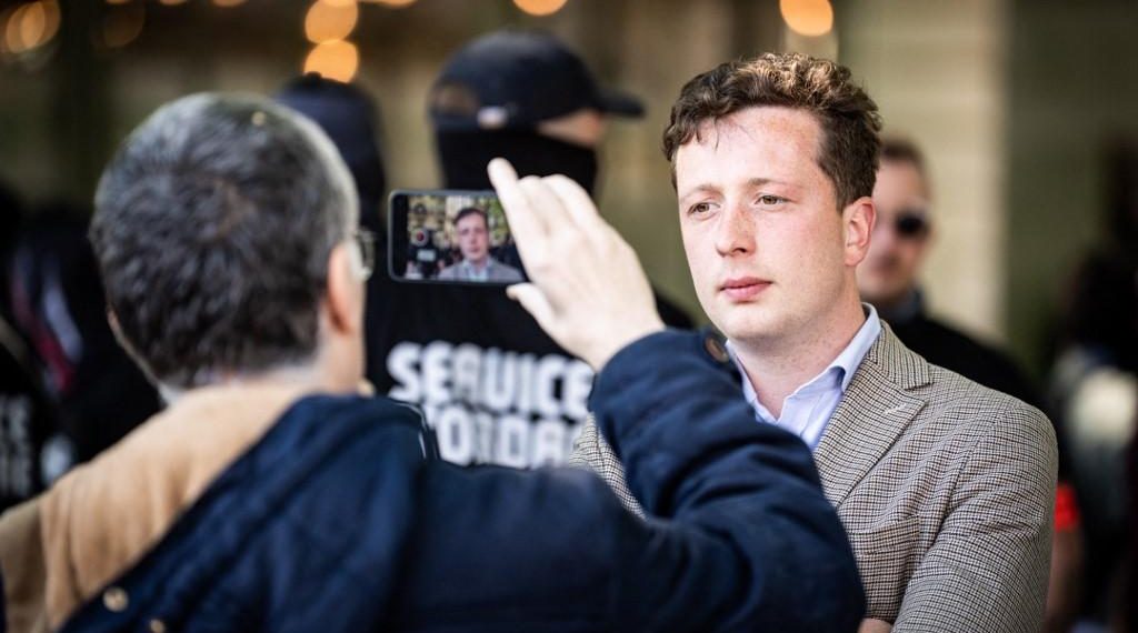 «Inquisition judiciaire» : mobilisation à droite contre la mise en examen du militant identitaire Jean-Eudes Gannat