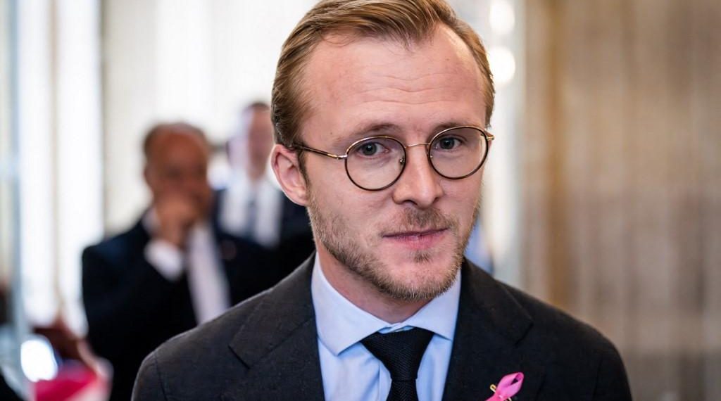 Plainte contre CNews, Europe 1 et le JDD : «Il y a quelque chose de pourri au royaume de l’audiovisuel public», fustige le député Maxime Michelet