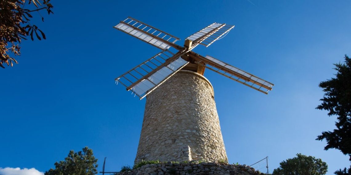 Maine-et-Loire : Ce moulin historique de 1580 restauré grâce au loto du patrimoine