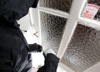 Moselle : Trois hommes jugés après le vol de 30.000 € de timbres