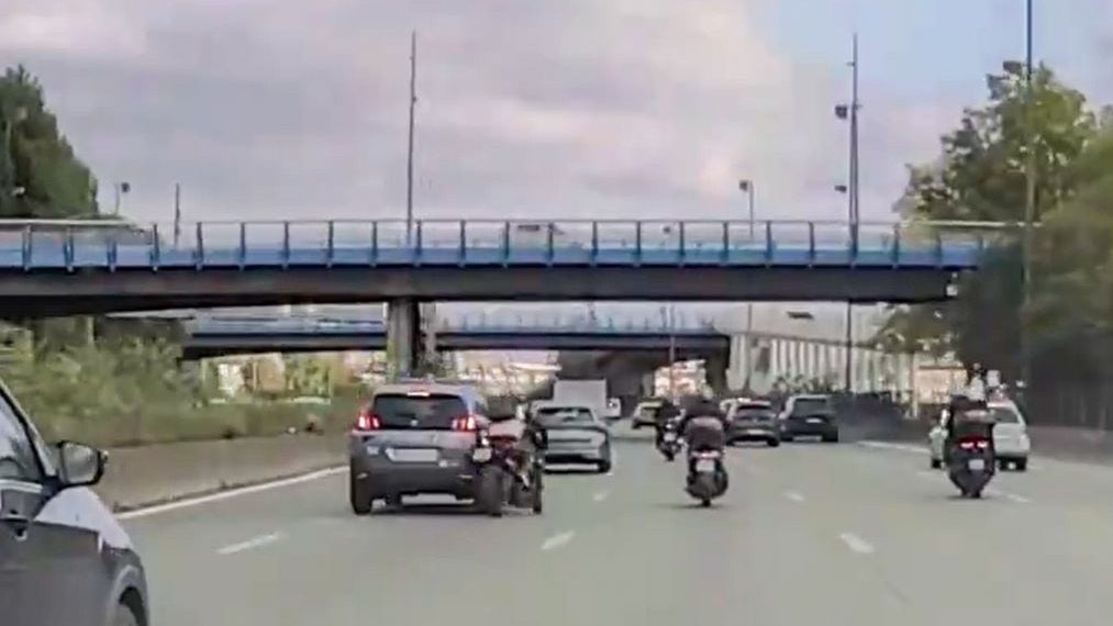 Val-de-Marne : Deux policiers sous contrôle judiciaire après avoir percuté un motard sur l’A4