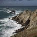 Finistère : Sa voiture chute de la falaise, une conductrice décède