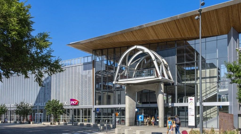 Savoie : Une impressionnante coulée de boue coupe une voie SNCF et une route